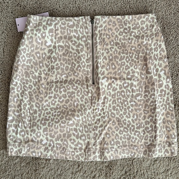Wild Fable leopard skirt - Picture 2 of 2